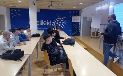 Un grup d’estudiants de l’Institut Caparrella visita el CEEILleida